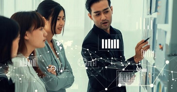 The Role of Consultants in Data Transformation
